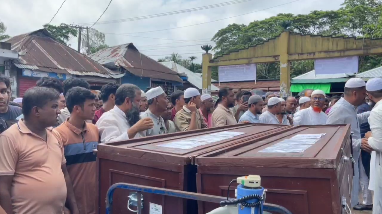 প্রবাসের স্বপ্ন ভেঙে দুই কফিনে ফিরলেন দুই ভাই